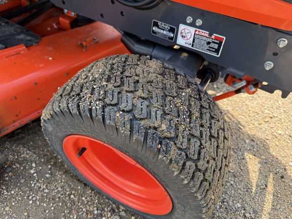 Kubota BX2370 - Photo11