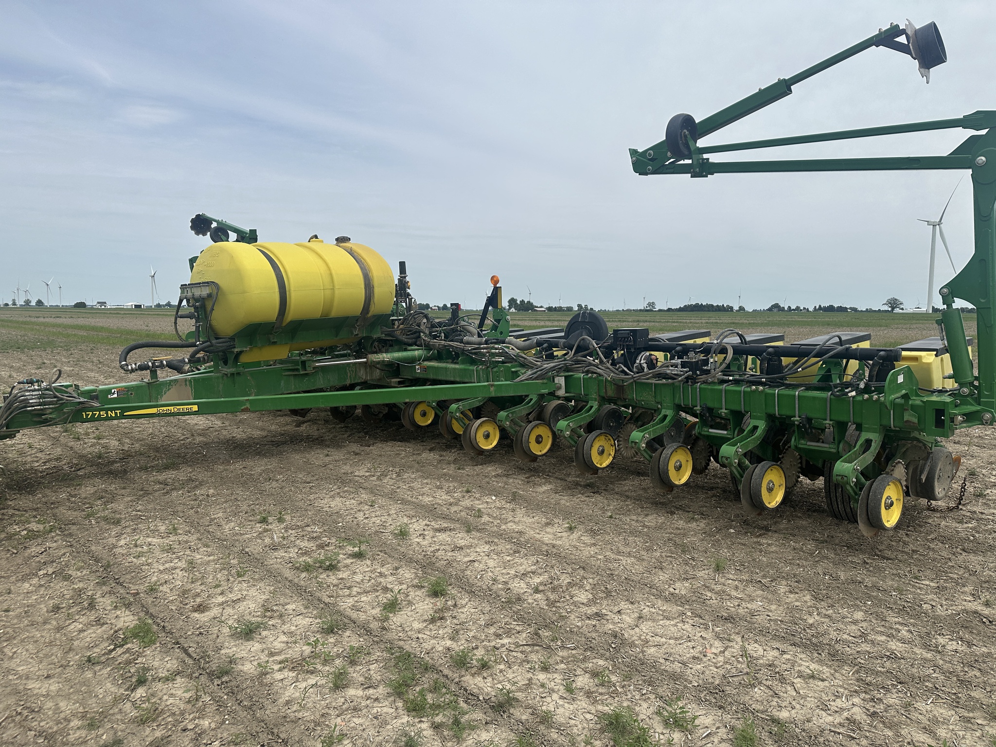 2015 John Deere 1775NT Image 1