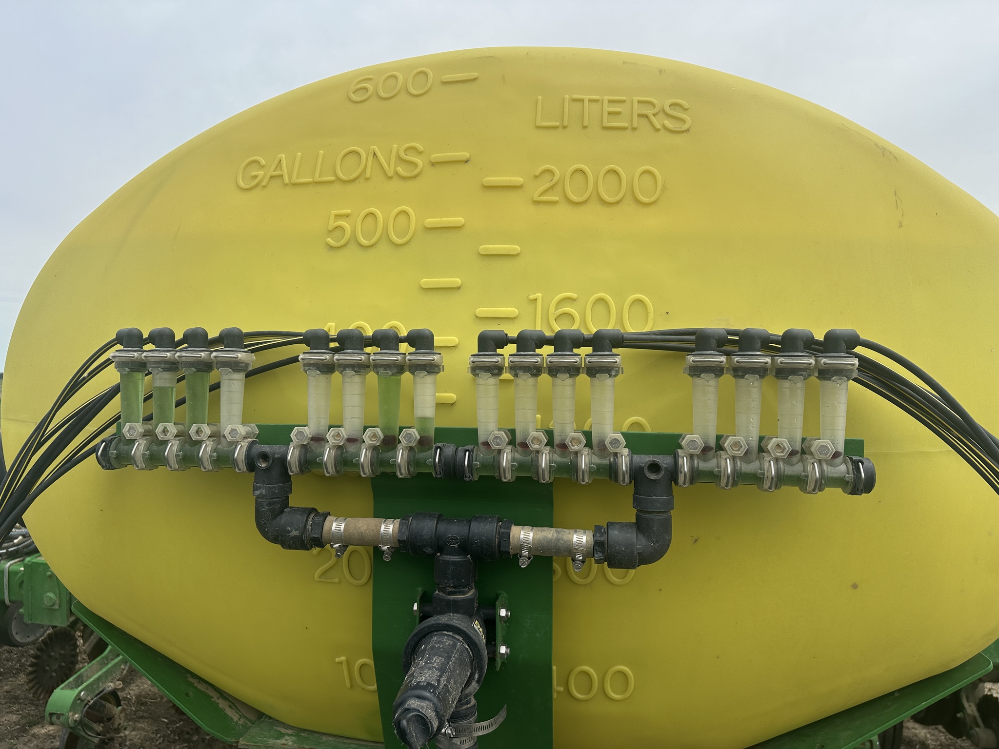 2015 John Deere 1775NT Image 4