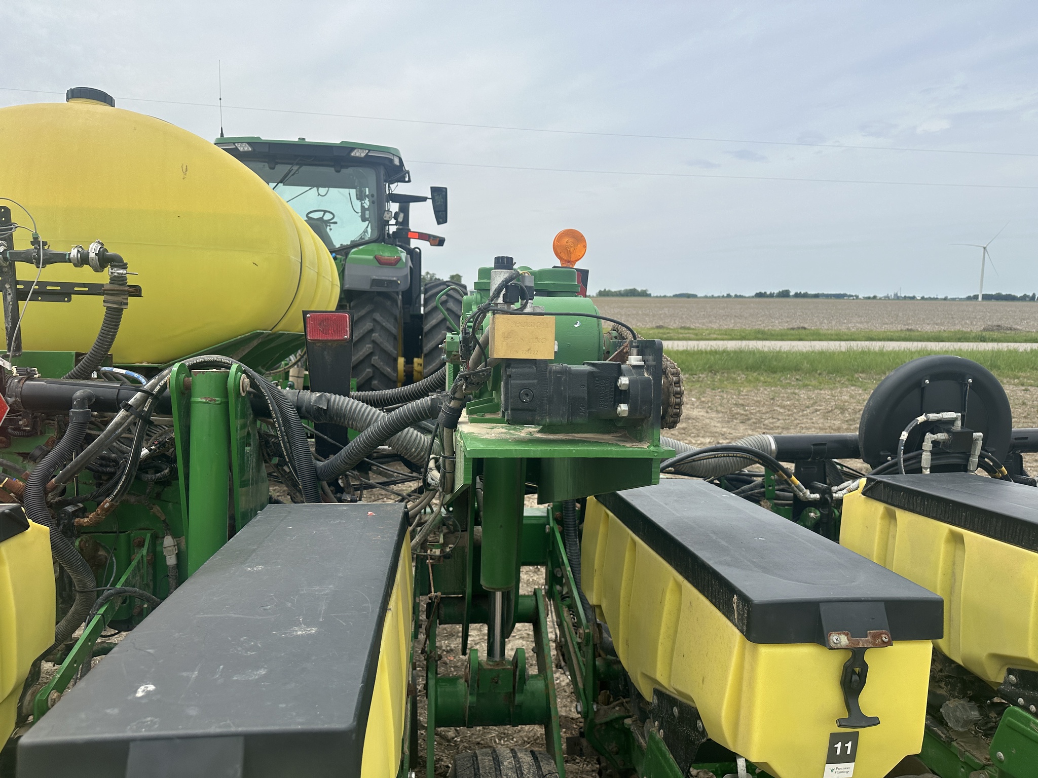 2015 John Deere 1775NT Image 13