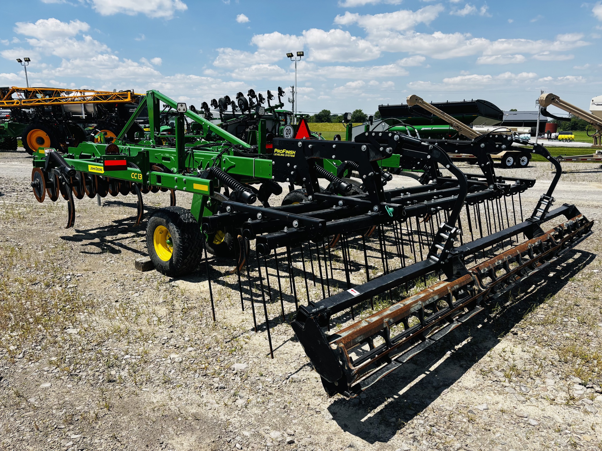 New In-Stock 2025 John Deere CC13 Chisel Plows at Koenig Equipment in Anna, OH - PhotoXL1