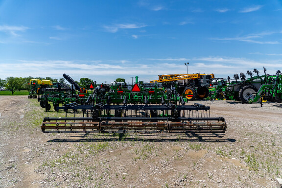 New In-Stock 2025 John Deere CC13 Chisel Plows at Koenig Equipment in Anna, OH - Photo3