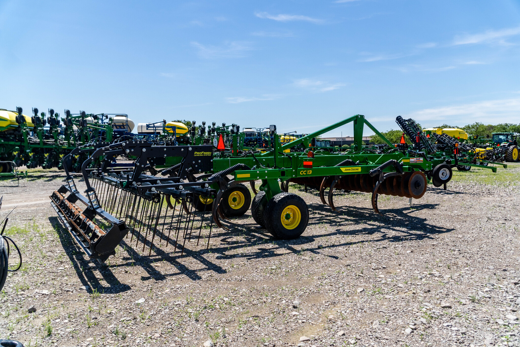 New In-Stock 2025 John Deere CC13 Chisel Plows at Koenig Equipment in Anna, OH - PhotoXL4