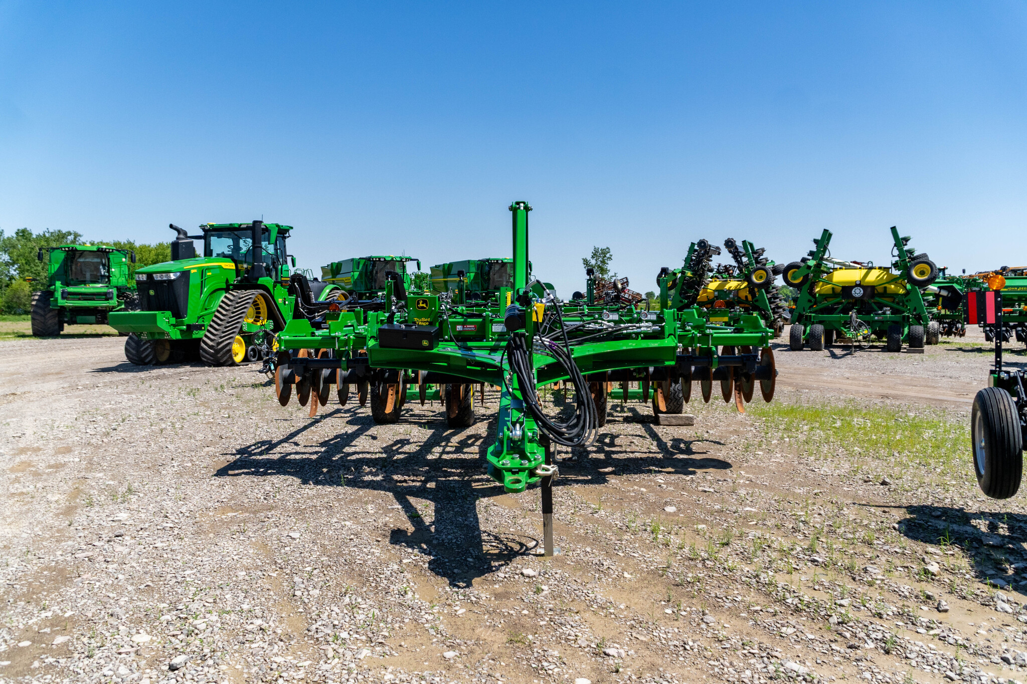 New In-Stock 2025 John Deere CC13 Chisel Plows at Koenig Equipment in Anna, OH - PhotoXL7
