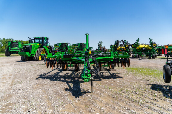 New In-Stock 2025 John Deere CC13 Chisel Plows at Koenig Equipment in Anna, OH - Photo7