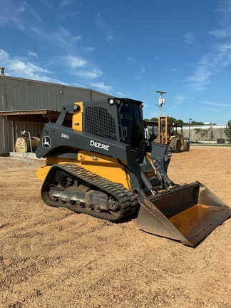 Photo of a 2023 John Deere 331G