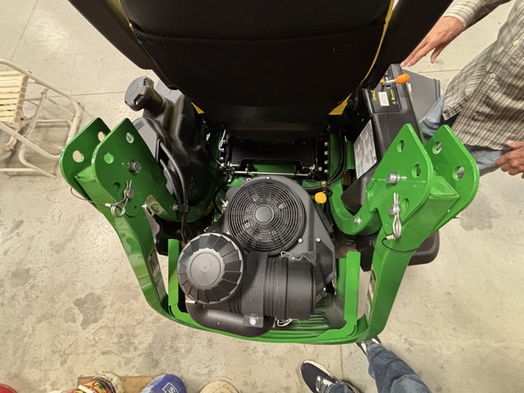 Used 2021 John Deere Z970R Zero Turn Mowers at Koenig Equipment in Greenville, OH - Photo9