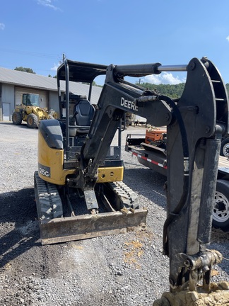 2017 John Deere 26G-2