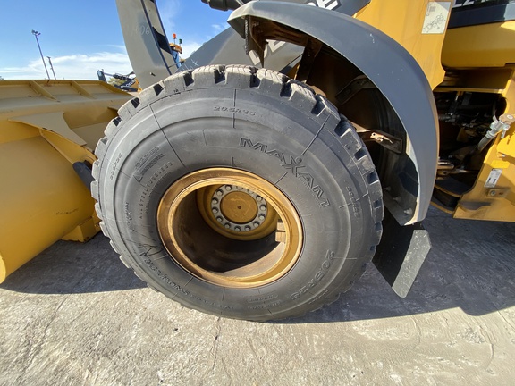 2024 John Deere 624 P
