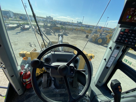2024 John Deere 624 P