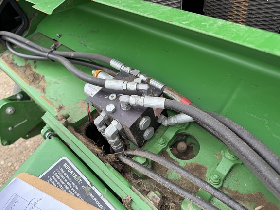 2019 John Deere 560M - Photo17