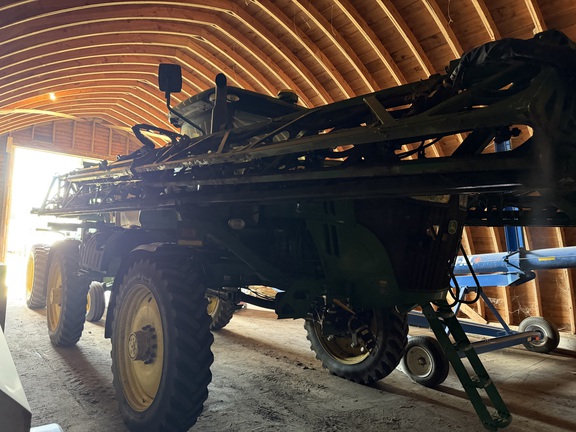 2014 John Deere R4038 - Photo1