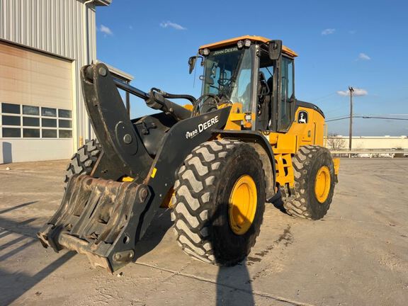 Photo of 2023 John Deere 644P
