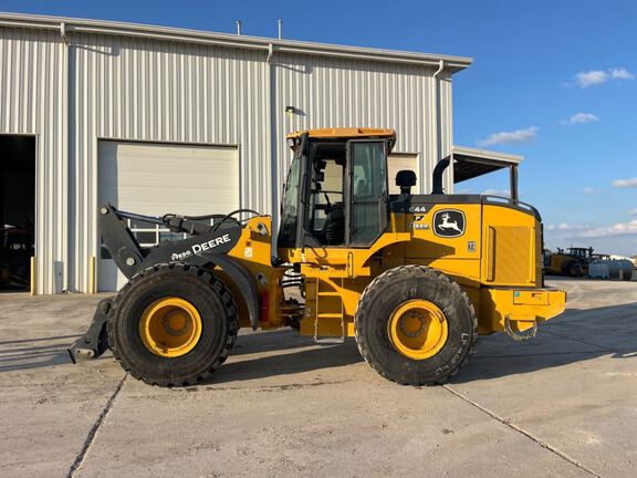 2023 John Deere 644P