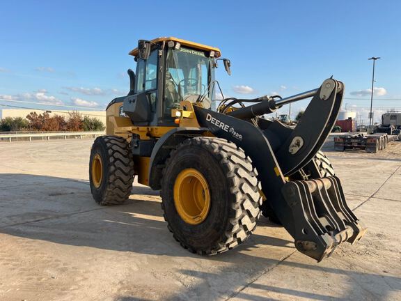 2023 John Deere 644P