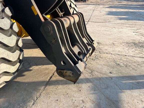 2023 John Deere 644P