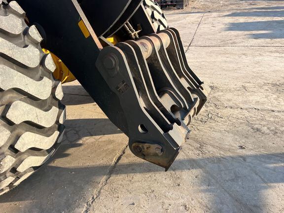 2023 John Deere 644P