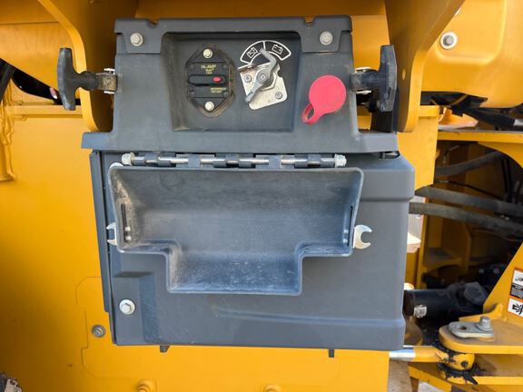 2023 John Deere 644P