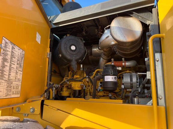 2023 John Deere 644P