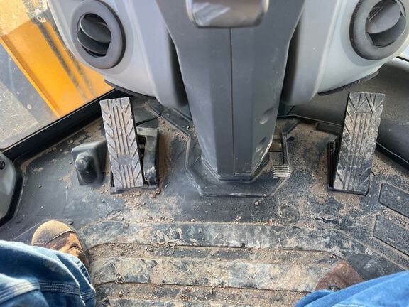 2023 John Deere 644P