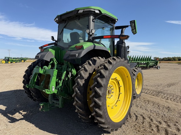 2025 John Deere 7R 230 - Photo3