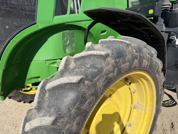 2025 John Deere 7R 230 - Photo10