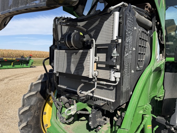 2025 John Deere 7R 230 - Photo17