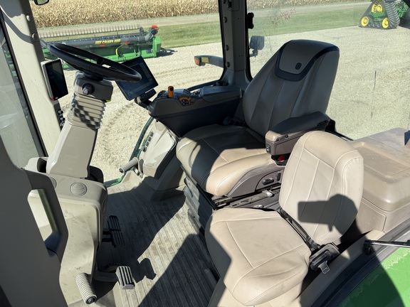 2025 John Deere 7R 230 - Photo25