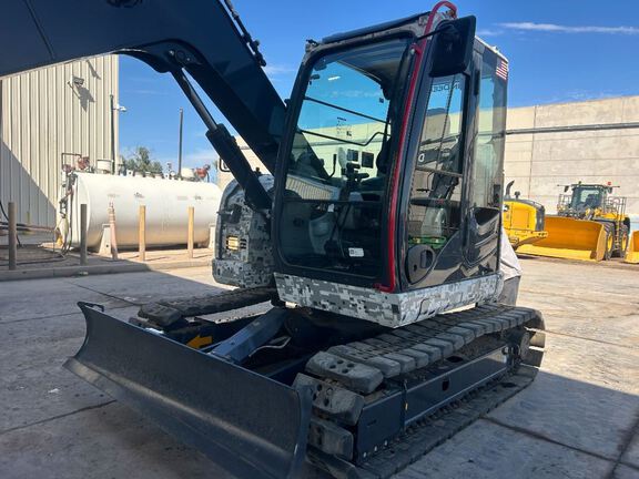 Photo of 2023 John Deere 75G