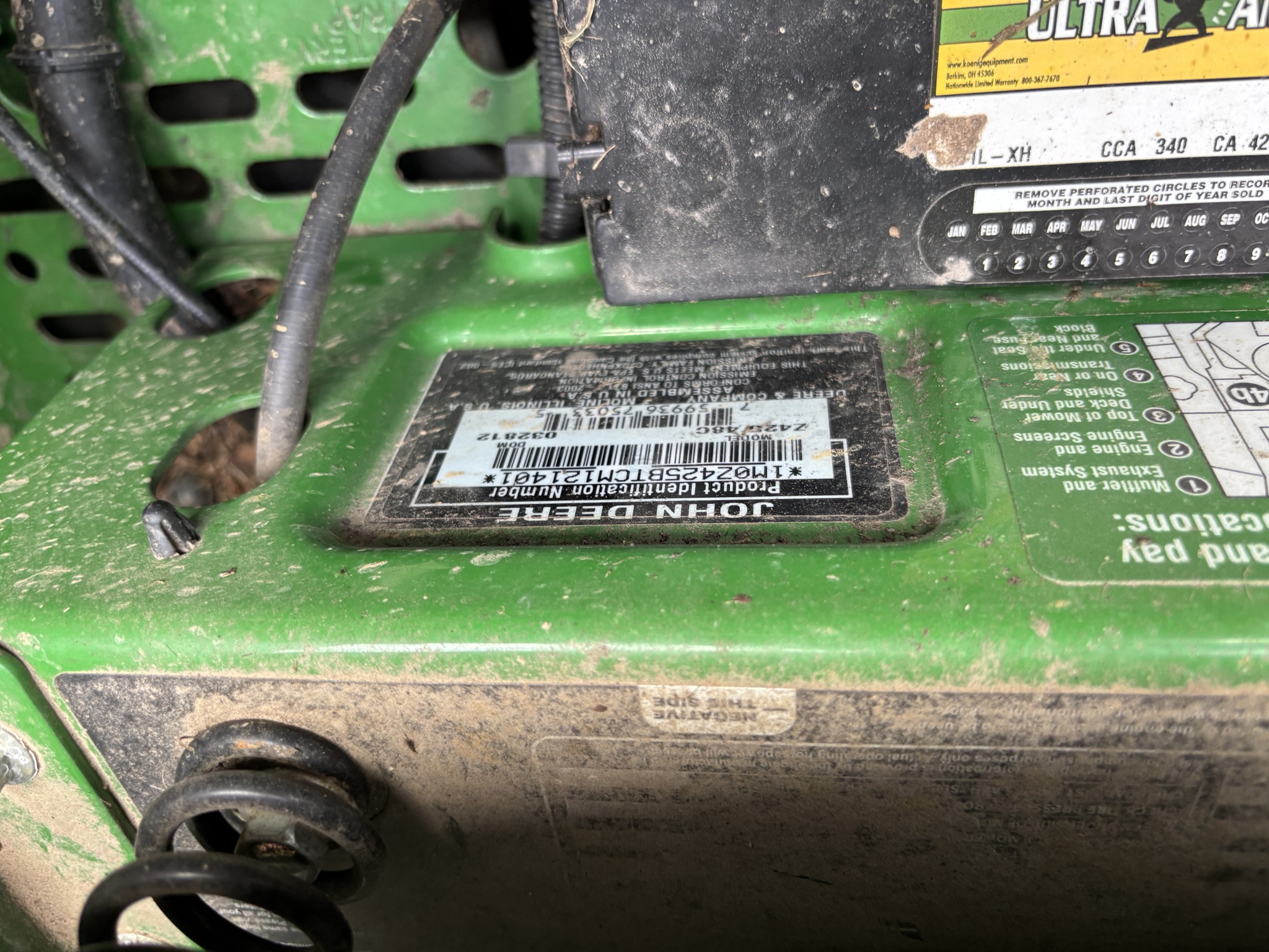 Used 2012 John Deere Z425 Zero Turn Mowers at Koenig Equipment in Urbana, OH - PhotoXL9