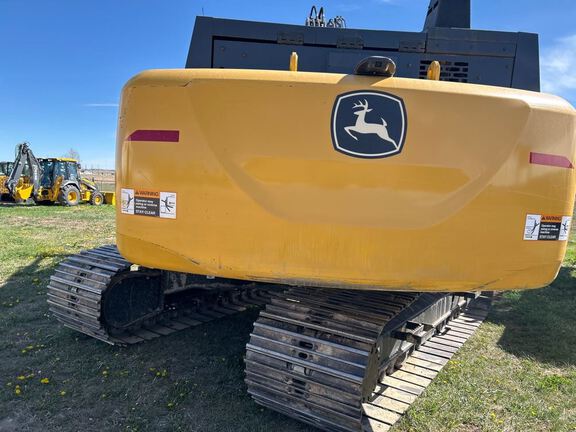 2023 John Deere 210P