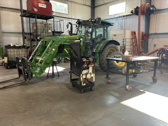 2024 John Deere 5105M Used Equipment
