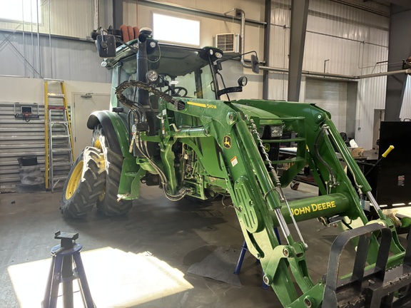 2024 John Deere 5105M (2nd thumbnail)