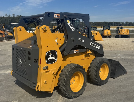 2024 John Deere 318G