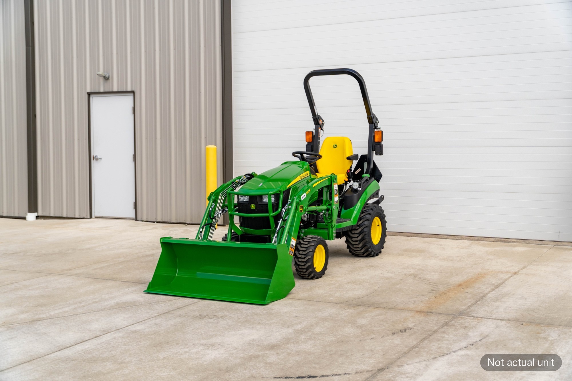 New In-Stock 2026 John Deere 1025R Compact Utility Tractors at Koenig Equipment in Amelia, OH - PhotoXL5