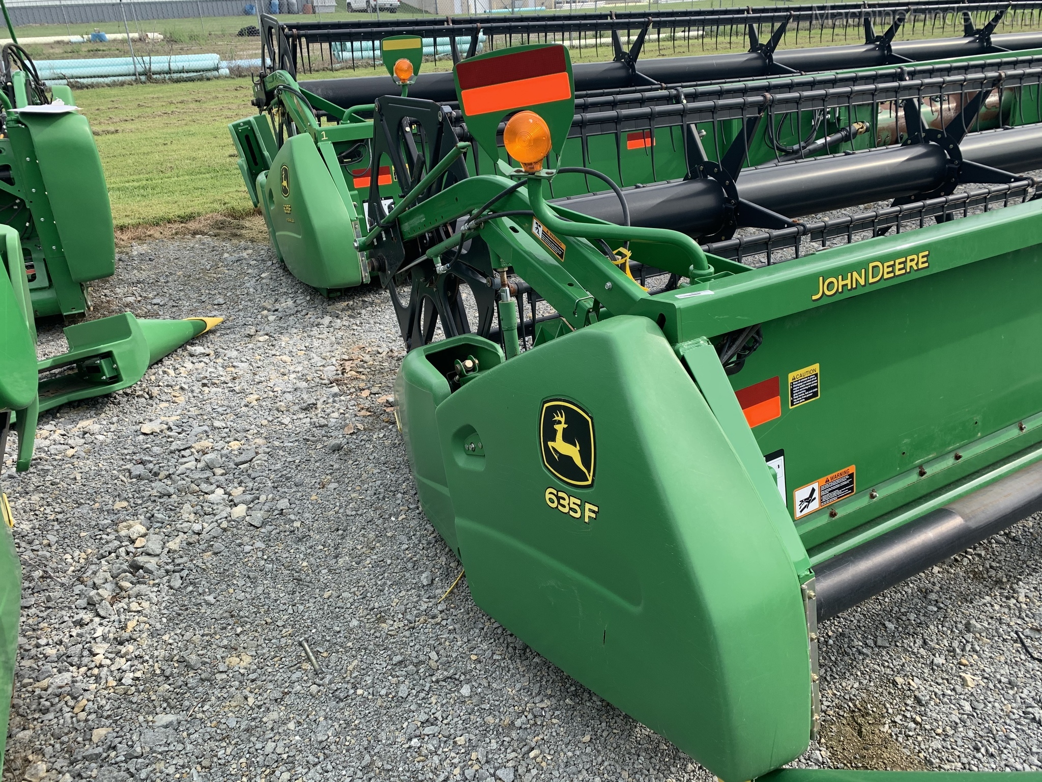 2010 John Deere 635F Image 7