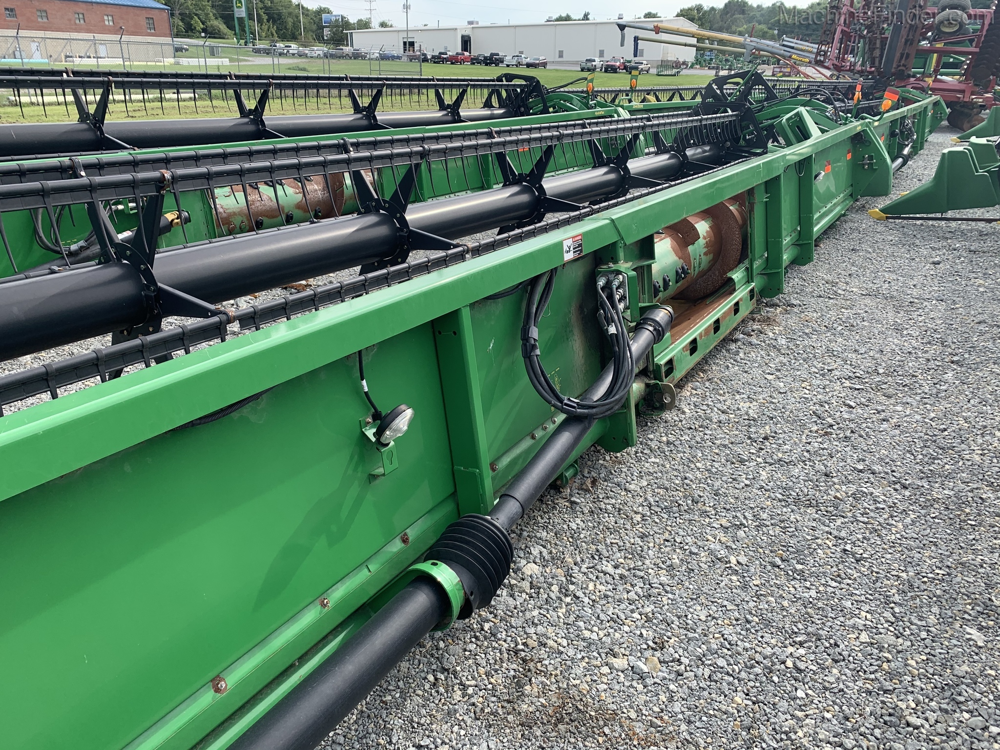 2010 John Deere 635F Image 9