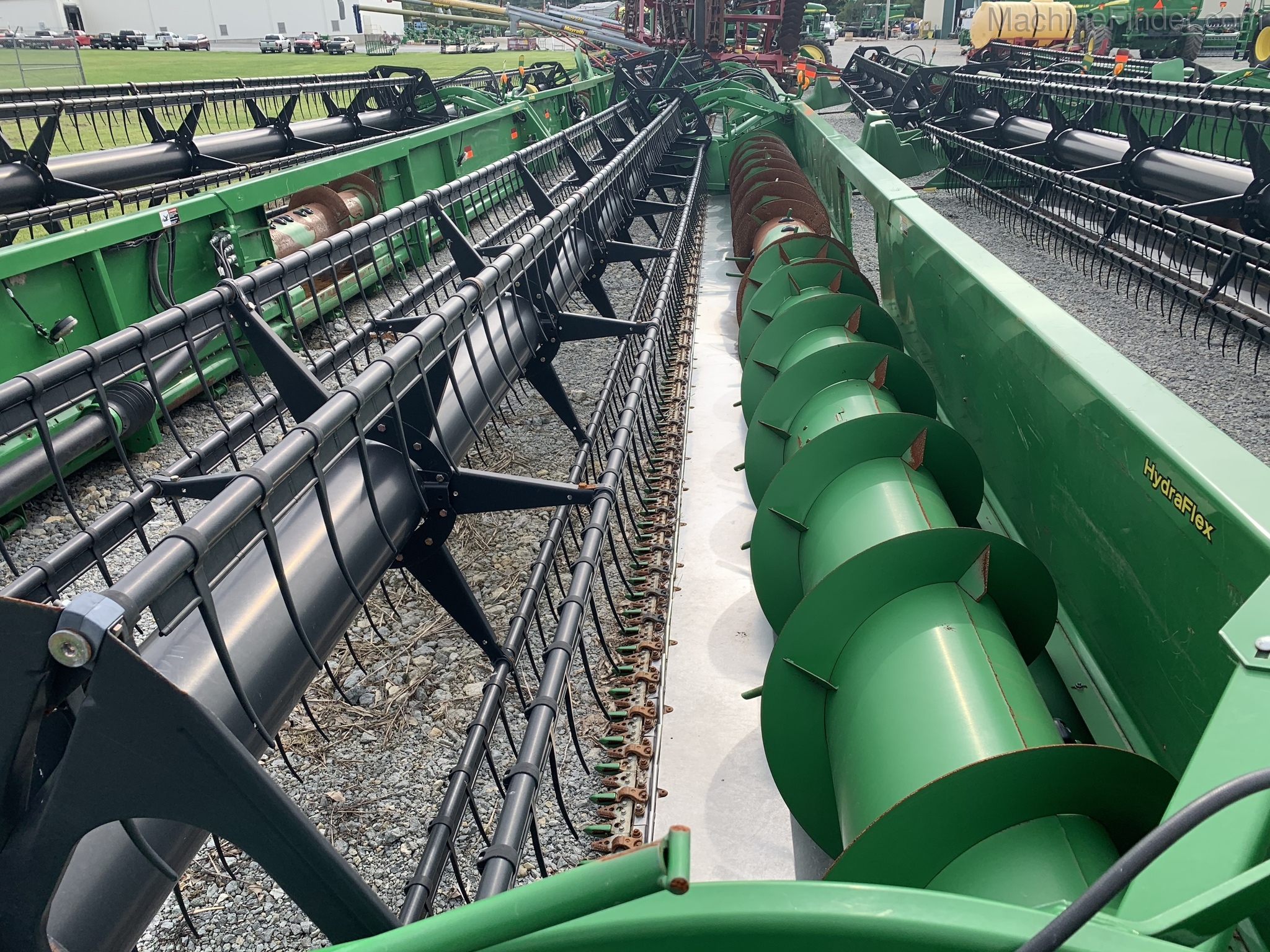 2010 John Deere 635F Image 5