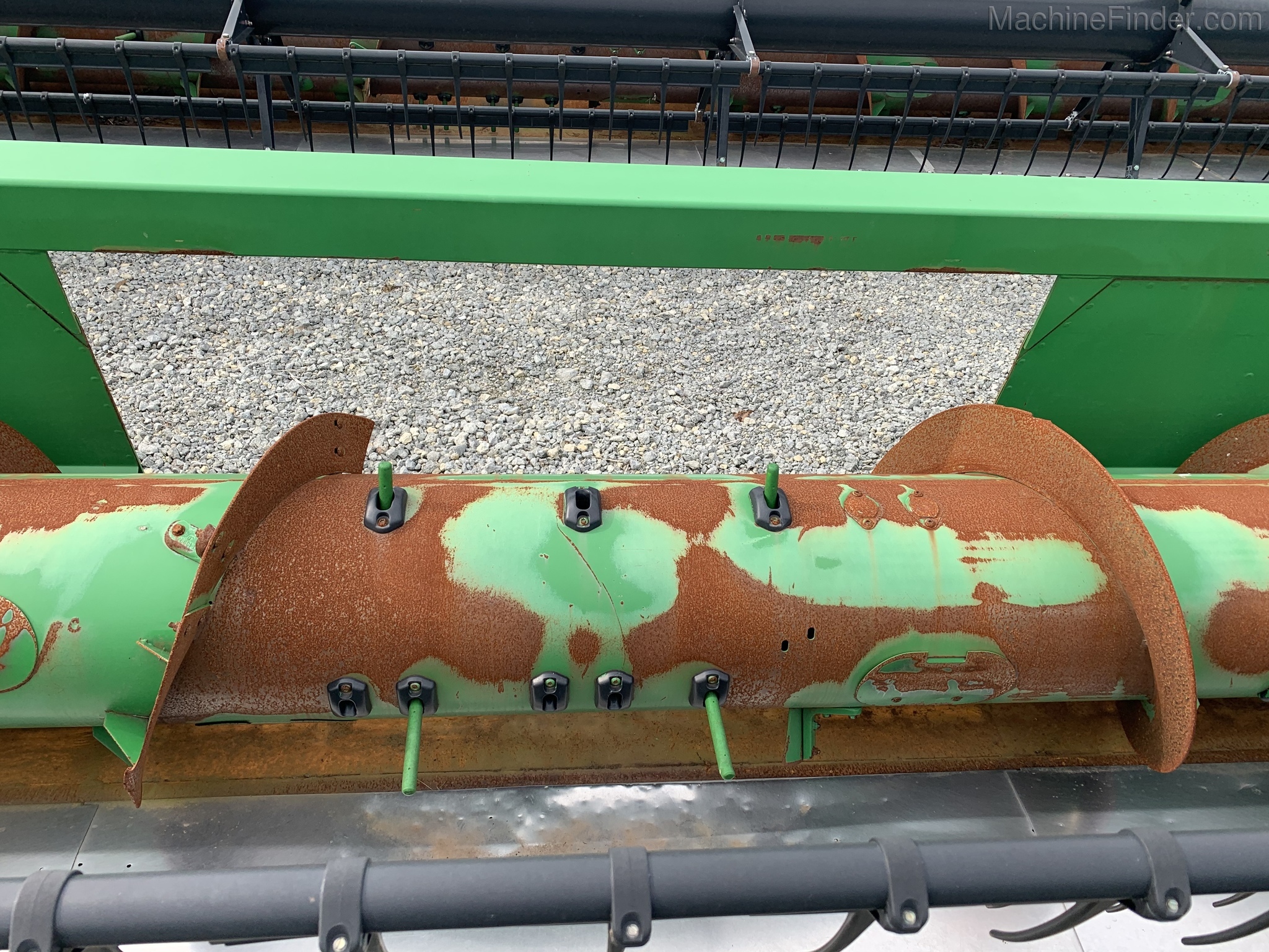 2010 John Deere 635F Image 11