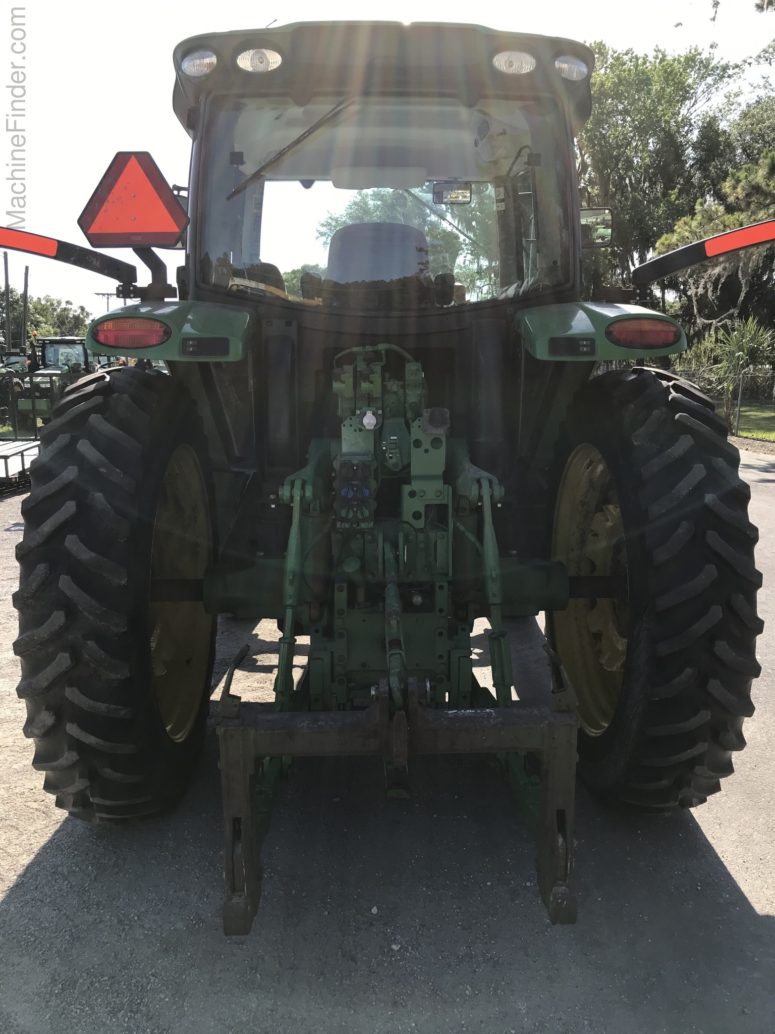 2017 John Deere 6155R Image 5