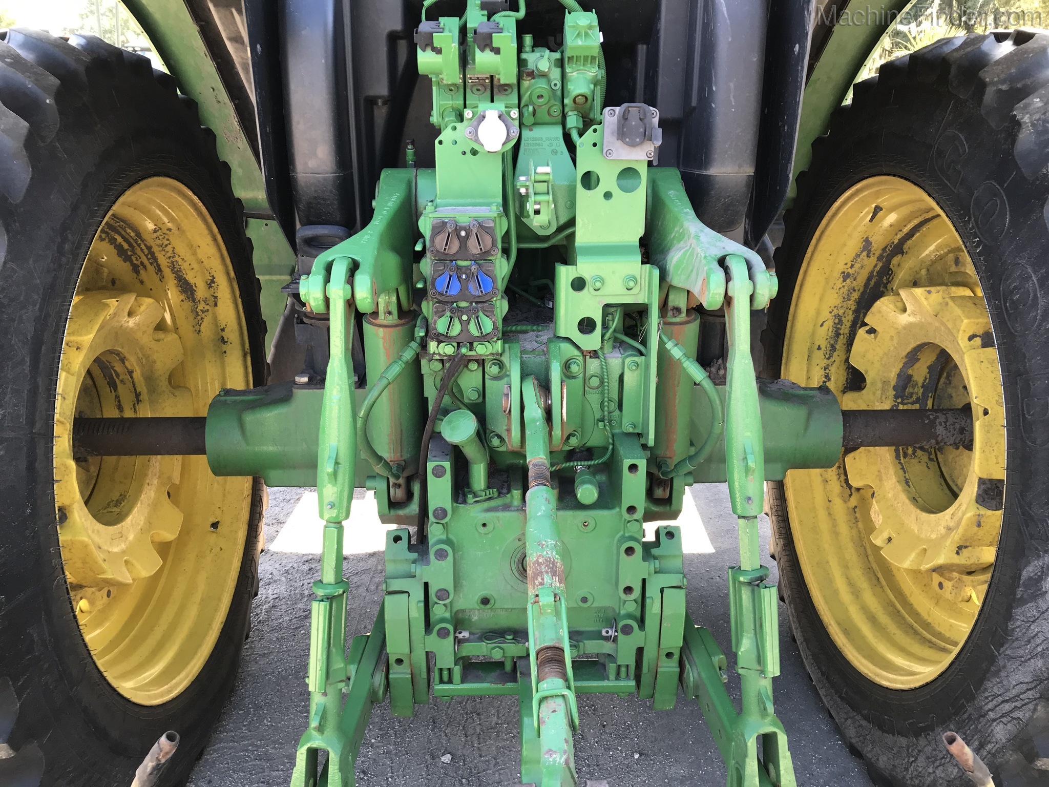 2017 John Deere 6155R Image 6