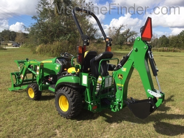 2020 John Deere 1025R Tractor-Loader-Backhoe-Grapple Image 3