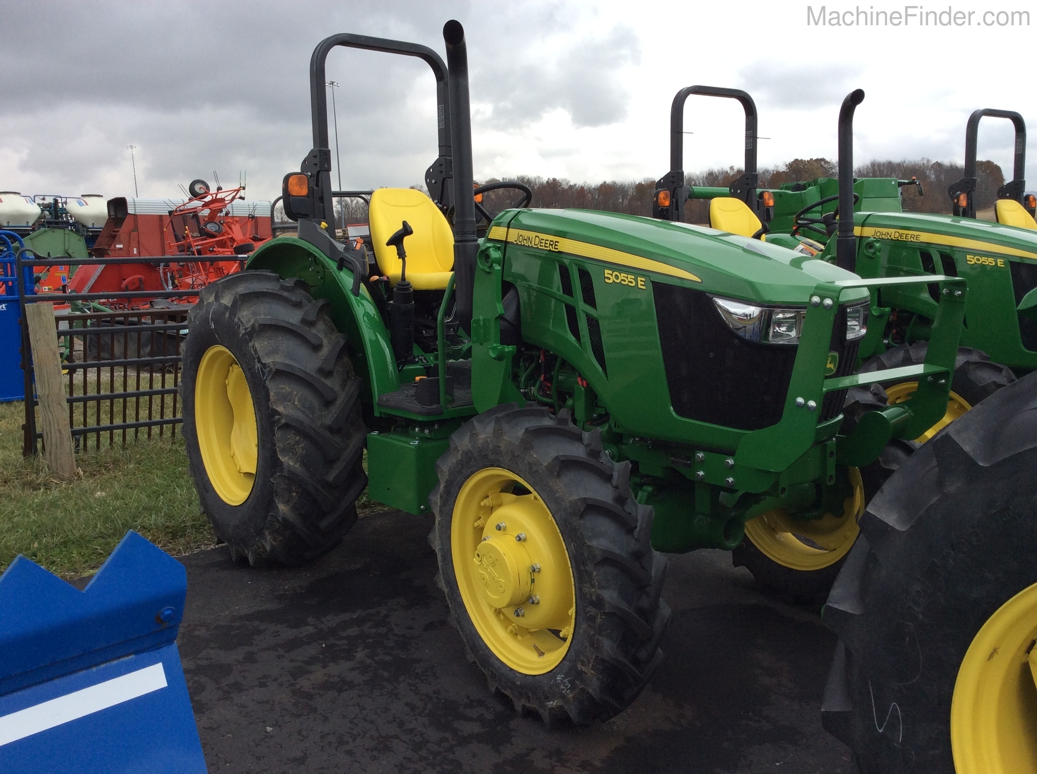 2018 John Deere 5055E Image 1