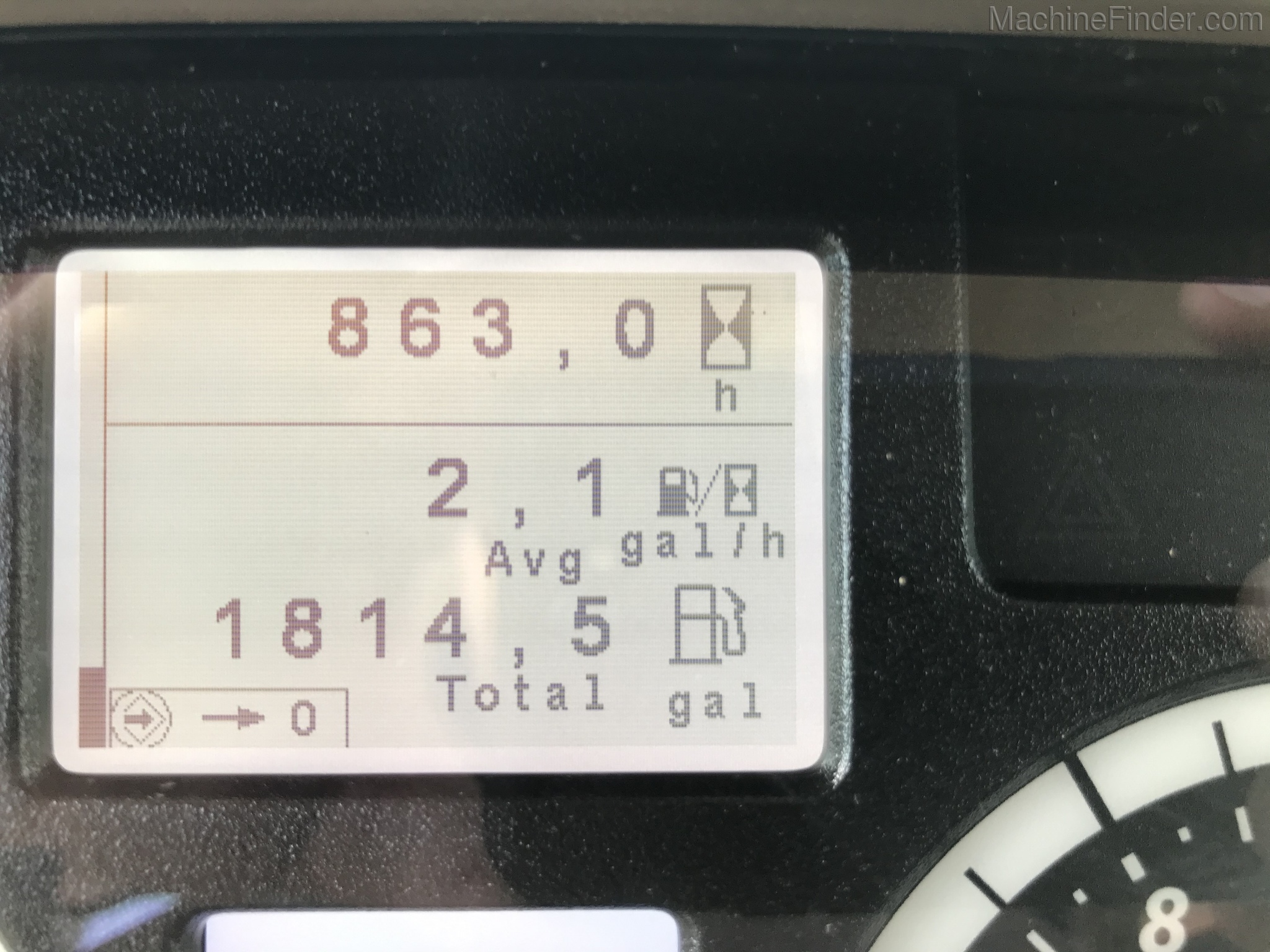 2017 John Deere 6145M Image 10