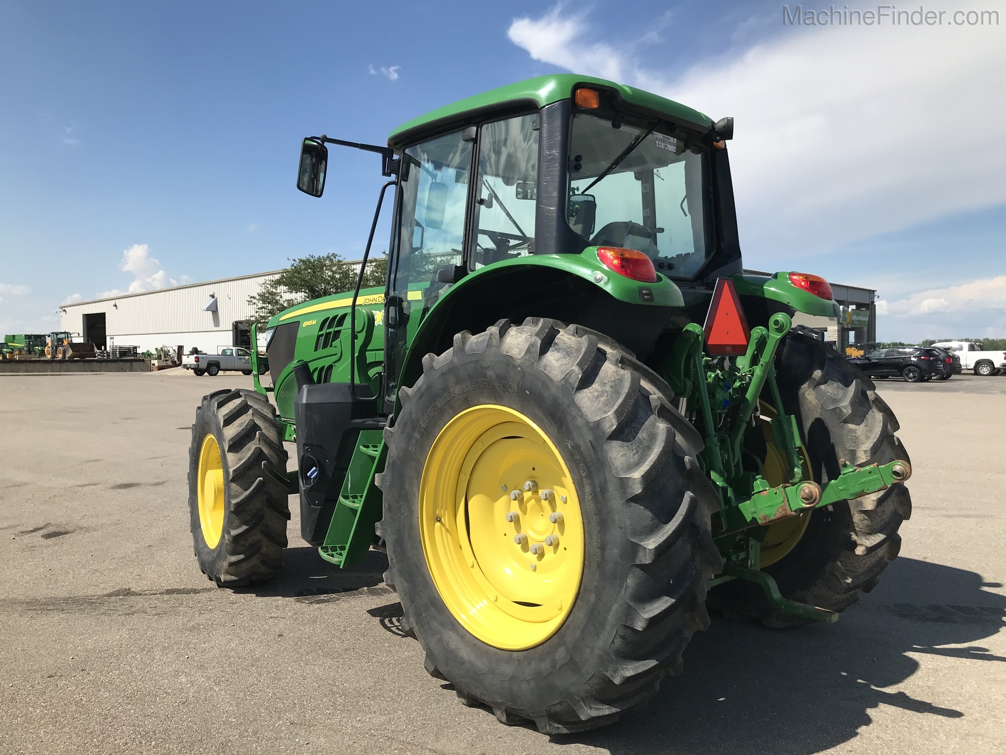 2017 John Deere 6145M Image 7