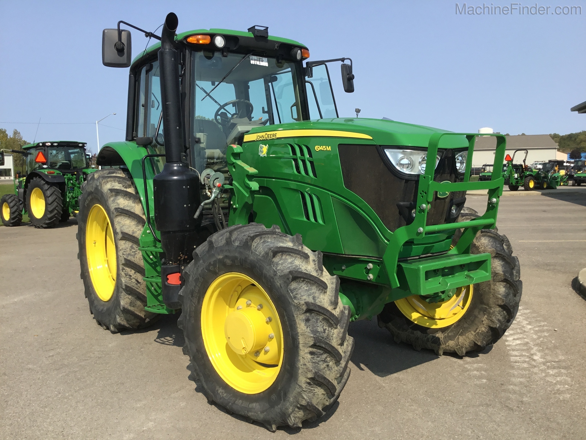 2017 John Deere 6145M Image 6