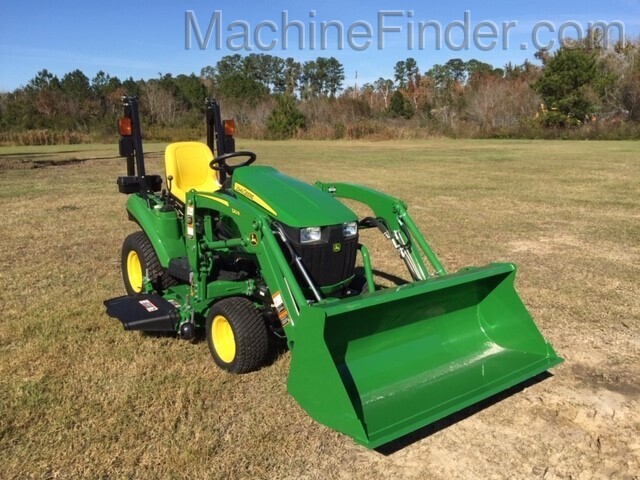2020 John Deere 1023E Image 3