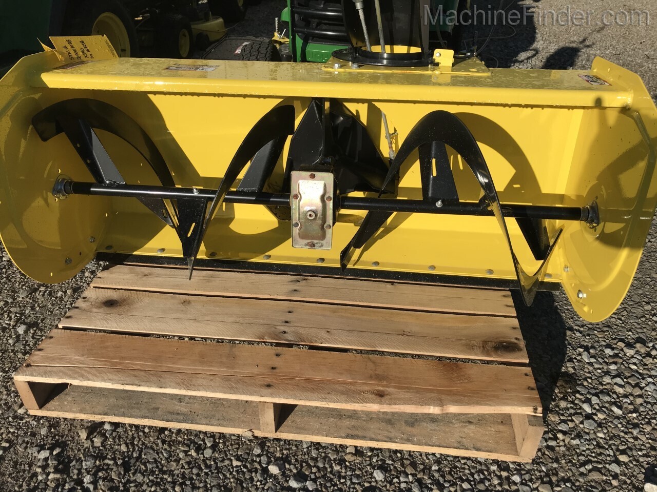 2015 John Deere X590 Image 6