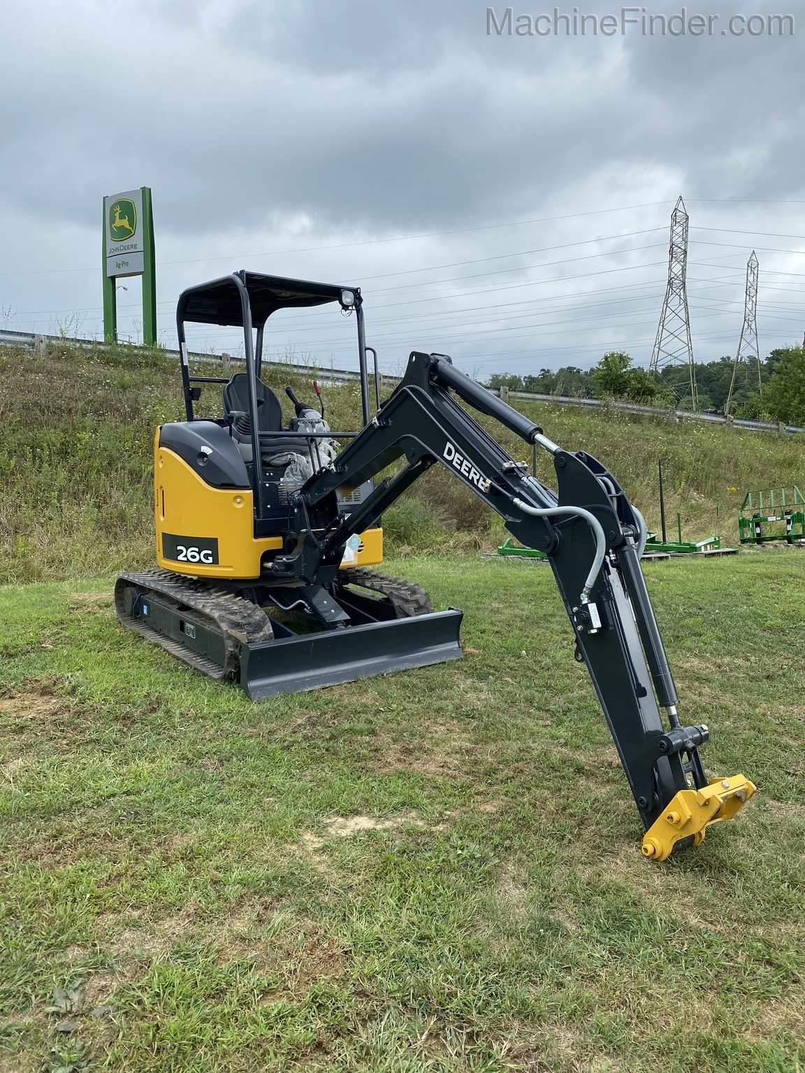 2020 John Deere 26G Image 1