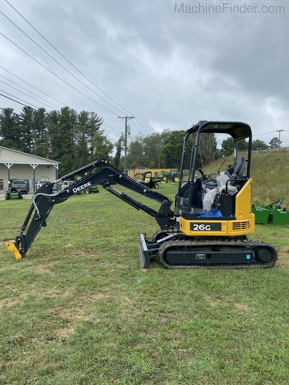 2020 John Deere 26G Image 4